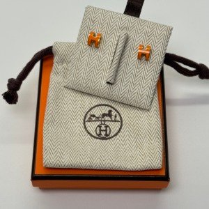 Pre-Owned/ Pre-Loved/ Second-Hand Hermes Mini Pop H Earrings, Earring in Orange, Gold Hardware Color, Mini Size, Front View