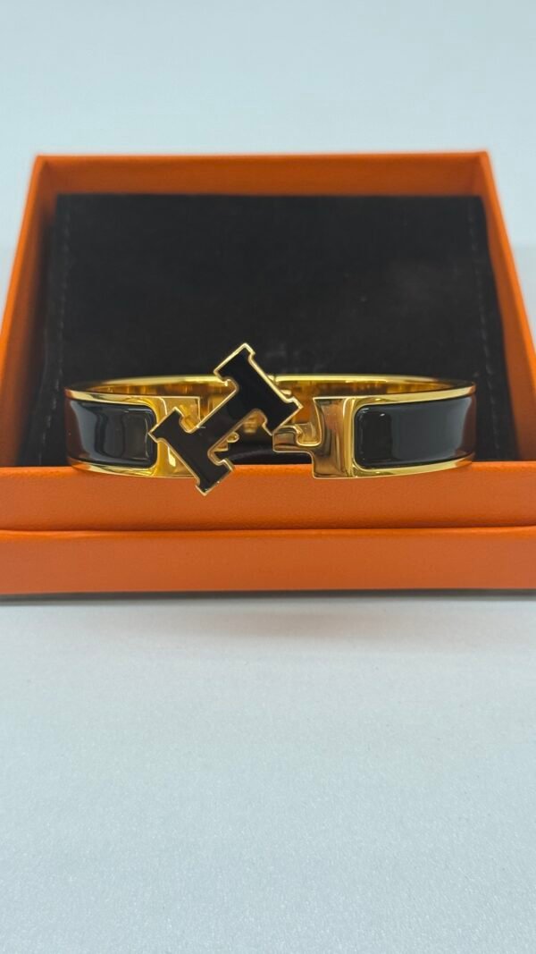b202506586-hermes-clic-h-bracelet-4 Hermes | Clic H Bracelet