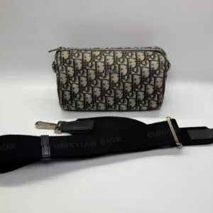b202513558-dior-roller-messenger-bag Pre-Owned/ Pre-Loved/ Second-Hand Dior Roller Messenger Bag, Bag in Dark Blue, Silver Hardware Color, Size, Front View