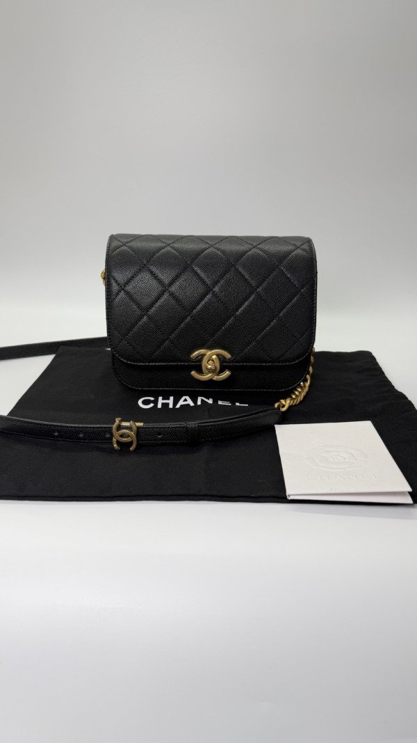 c202501548-chanel-messenger-flap-cavair-12 Chanel | 21K City Curve Messenger Flap Cavair