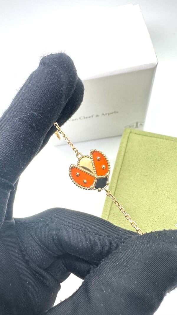 c202502568-van-cleef-arpels-vca-lucky-spring-lady-buy-open-wing-2 Van Cleef & Arpels (VCA) | Lucky Spring Lady Buy (Open Wing)