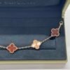 b202502628-van-cleef-arpels-vca-guilloche-carnelian-alternate-bracelet-2 Van Cleef & Arpels (VCA) | Guilloche Carnelian Alternate Bracelet
