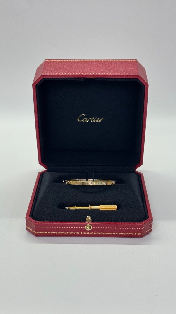 Pre-Owned/ Pre-Loved/ Second-Hand Cartier 6 Diamond Love Bracelet Small Model, Bracelet in Yellow Gold Color, 16 Size, Front View