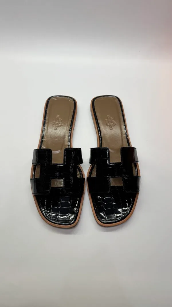 b202506634-hermes-oran-sandals-alligator-1 Hermes | Oran Sandals Alligator