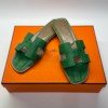 Pre-Owned/ Pre-Loved/ Second-Hand Hermes Oran Sandals Alligator, Shoe in Matte Green Color, 36.5 Size, Front View