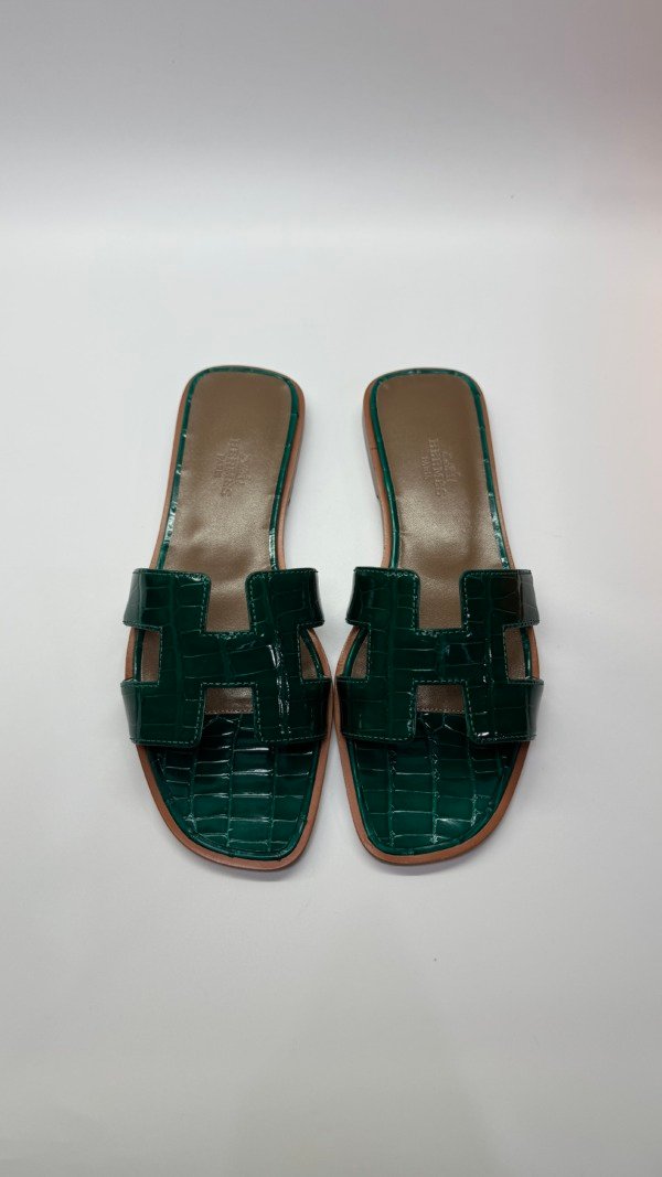 b202506638-hermes-oran-sandals-alligator-1 Hermes | Oran Sandals Alligator