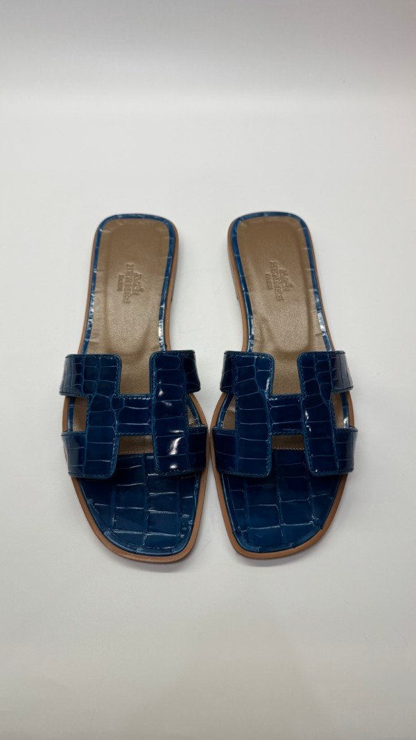 b202506640-hermes-oran-sandals-alligator-1 Hermes | Oran Sandals Alligator
