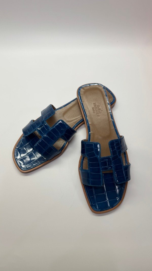 b202506640-hermes-oran-sandals-alligator-2 Hermes | Oran Sandals Alligator