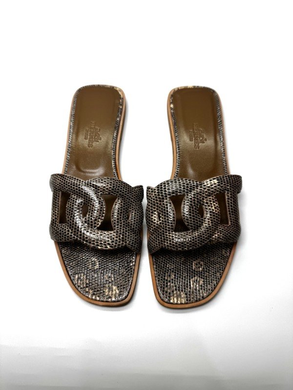 Pre-Owned/ Pre-Loved/ Second-Hand Hermes Omaha Sandals Lizzard, Shoe in Grey Color, 36 Size, Front View
