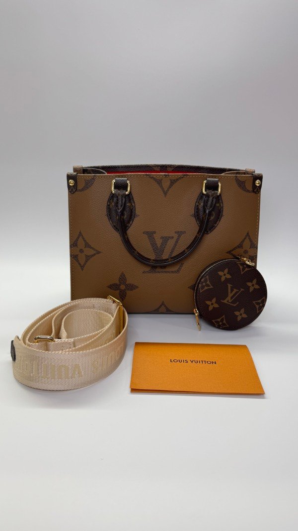 Louis Vuitton (LV) | On The Go PM