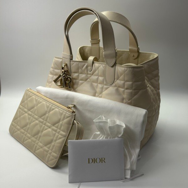 b202513474-dior-toujours-medium-calfskin-2 Dior | Toujours Medium (Calfskin)