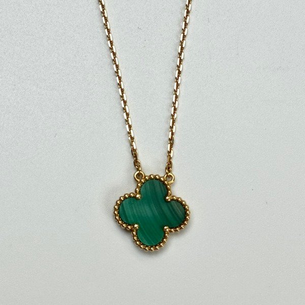 b202602677-van-cleef-arpels-vca-malachite-necklace-1 Van Cleef & Arpels (VCA) | Malachite Necklace