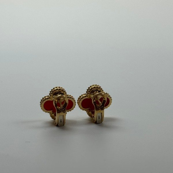 b202602680-van-cleef-arpels-vca-carnelian-earrings-3 Van Cleef & Arpels (VCA) | Carnelian Earrings