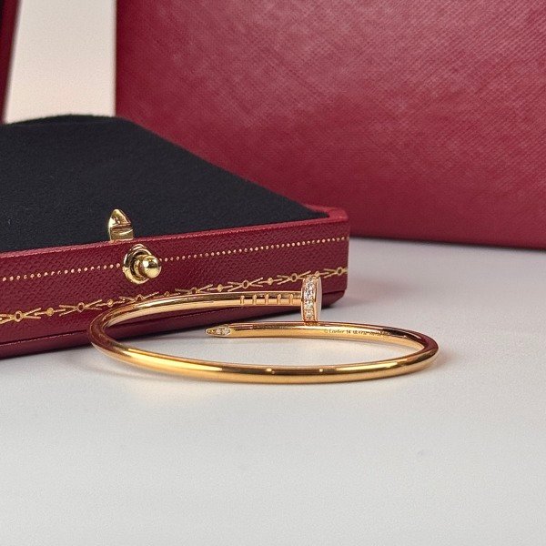 b202603726-cartier-diamond-juste-un-clou-sm-3 Cartier | Diamond Juste Un Clou SM