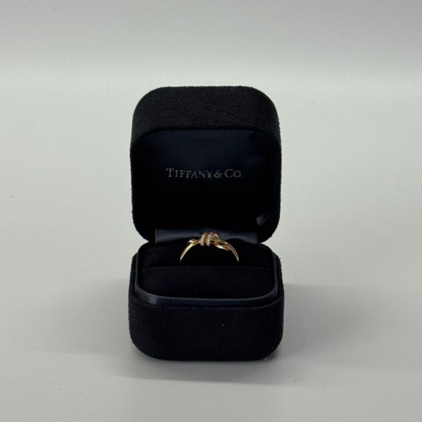 b202608684-tiffany-co-diamond-knot-ring Pre-Owned/ Pre-Loved/ Second-Hand Tiffany & Co. Diamond Knot Ring, Ring in Rose Gold Color, EU 51, US 5.5 Size, Front View