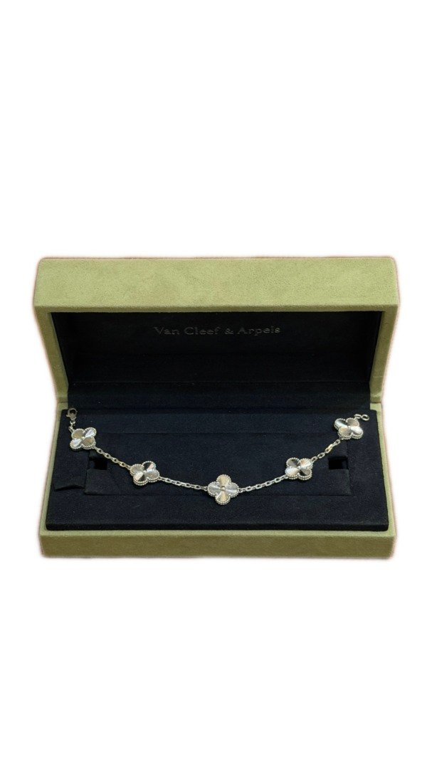 Pre-Owned/ Pre-Loved/ Second-Hand Van Cleef & Arpels (VCA) Guilloche 5 Motif Bracelet, Bracelet in White Gold Color, 19cm Size, Front View