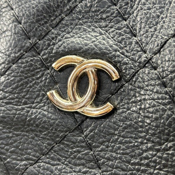 c202601671-chanel-on-the-road-shopping-tote-2 Chanel | On The Road Shopping Tote