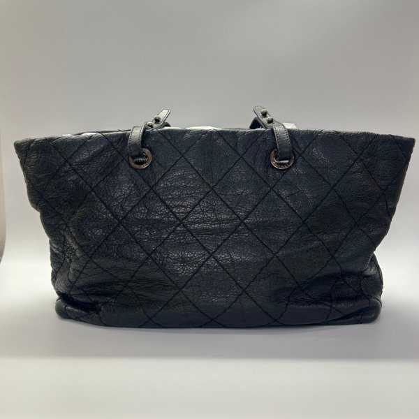 c202601671-chanel-on-the-road-shopping-totehtml; charset=utf-8-4 Chanel | On The Road Shopping Tote