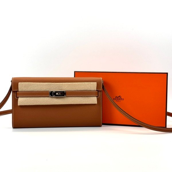 Pre-Owned/ Pre-Loved/ Second-Hand Hermes Kelly To Go Epsom, Bag in Epsom, Palladium Hardware Color,  Size, Front View