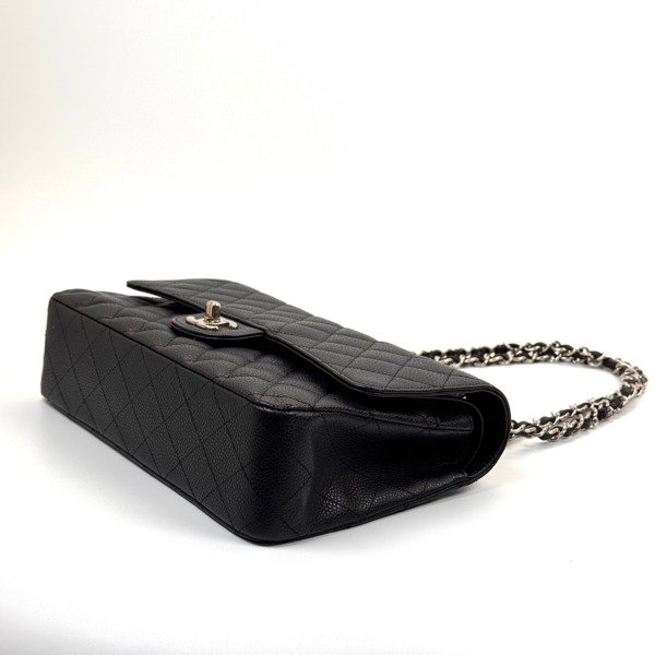 c202601784-chanel-medium-classic-flap-caviar-4 Chanel | Medium Classic Flap Caviar