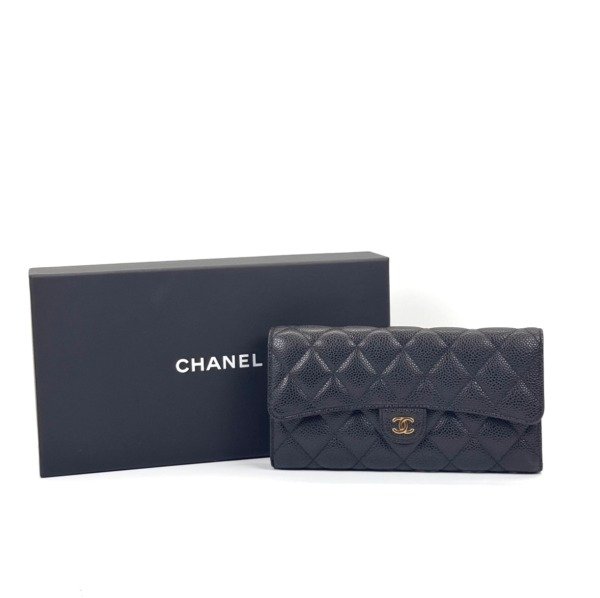 Pre-Owned/ Pre-Loved/ Second-Hand Chanel Classic Long Wallet Caviar, Wallet in Black, Gold Hardware Color,  Size, Front View