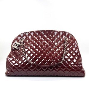 Pre-Owned/ Pre-Loved/ Second-Hand Chanel Bowler Large Patent, Bag in Burgundy, Silver Hardware Color, 42 x 28 x 20 cm Size, Front View