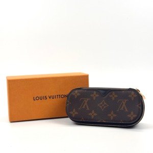 c202605803-louis-vuitton-lv-sunglasses-pouch-gm Pre-Owned/ Pre-Loved/ Second-Hand Louis Vuitton (LV) Sunglasses Pouch GM, Others in Monogram. Black Color, Size, Front View