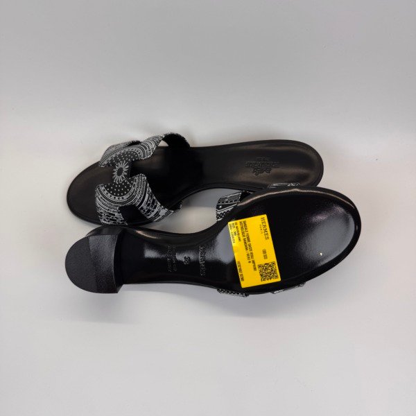 Hermes | Black Silk Oasis Sandals/Heel