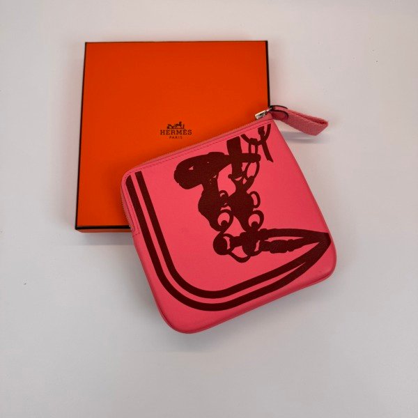 c202606772-hermes-carre-pocket-pouch-1 Hermes | Carre Pocket Pouch