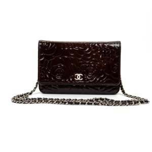 Pre-Owned/ Pre-Loved/ Second-Hand Chanel Camellia Wallet On Chain, Bag in Black (Patent leather slightly discoloured to brown), Silver Hardware Color, 20 x 12.5 x 3.5 cm Size, Front View