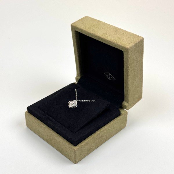 b202602865-van-cleef-arpels-vca-sweet-diamond-alhambra-necklace-2 Van Cleef & Arpels (VCA) | Sweet Diamond Alhambra Necklace