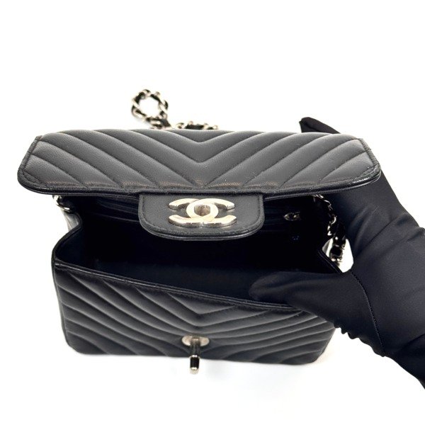 Chanel | Mini Square Chevron