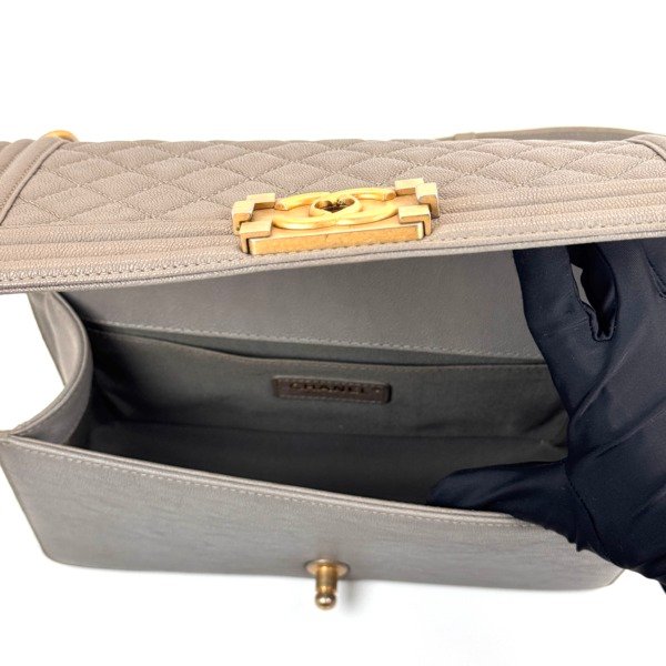 c202601873-chanel-boy-medium-cavair-4 Chanel | Boy Medium Cavair