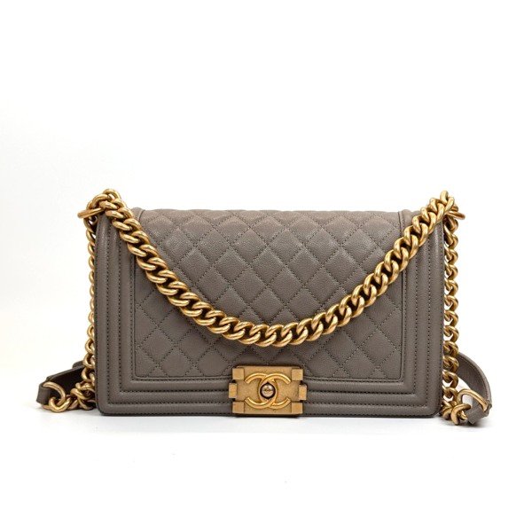 c202601873-chanel-boy-medium-cavair Pre-Owned/ Pre-Loved/ Second-Hand Chanel Boy Medium Cavair, Bag in Grey Color, Size, Front View