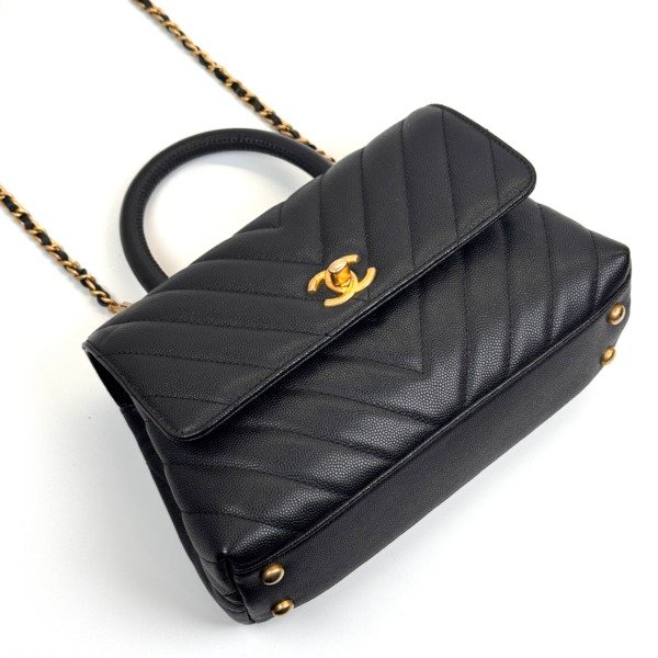 c202601874-chanel-chevron-coco-handle-cavair-6 Chanel | Chevron Coco Handle Cavair