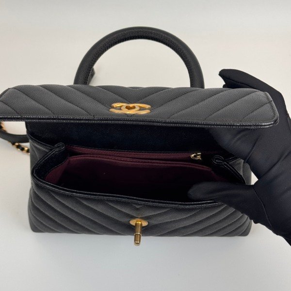 c202601874-chanel-chevron-coco-handle-cavair-7 Chanel | Chevron Coco Handle Cavair