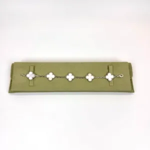 Pre-Owned/ Pre-Loved/ Second-Hand Van Cleef & Arpels (VCA) White Mother of Pearl Bracelet, Bracelet in White Gold, White Mother of Pearl Color, 17cm Size, Front View