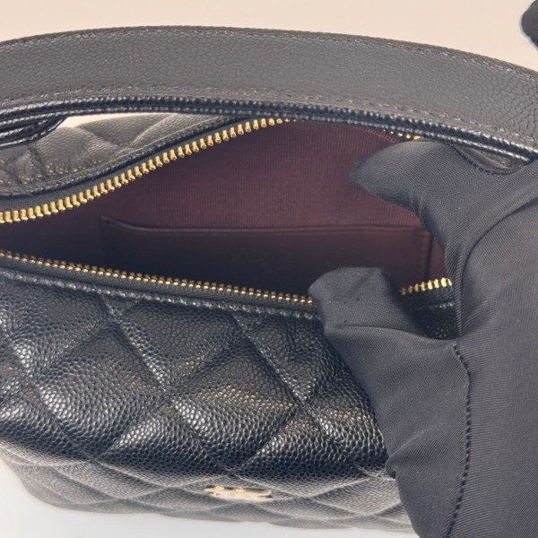 Chanel | Vanity Hobo