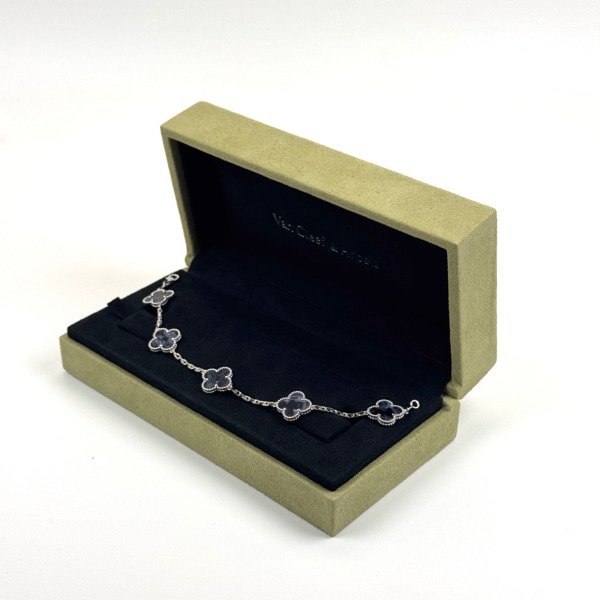 Van Cleef & Arpels (VCA) | Pietersite