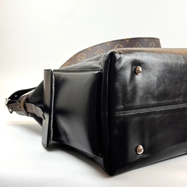Louis Vuitton (LV) | Carryall Vibe Cargo Travel Bag (Large Size)