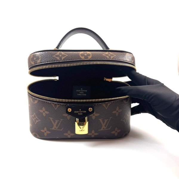 Louis Vuitton (LV) | Vanity Chain Pouch