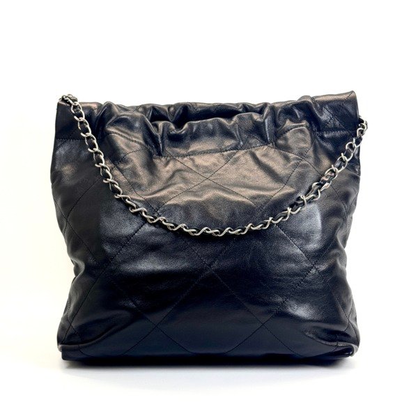 Chanel | Small Chanel 22