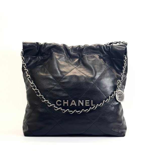 Pre-Owned/ Pre-Loved/ Second-Hand Chanel Small Chanel 22, Bag in Black, Silver Color, Small Size, Front View
