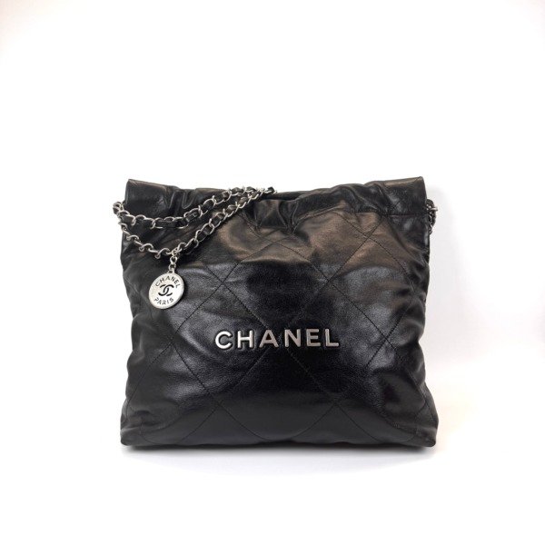 Pre-Owned/ Pre-Loved/ Second-Hand Chanel Small Chanel 22, Bag in Black, Silver Color, Small Size, Front View