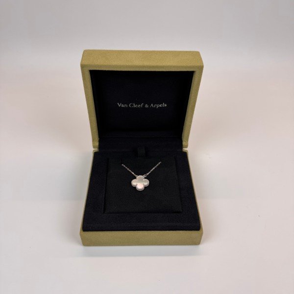 Pre-Owned/ Pre-Loved/ Second-Hand Van Cleef & Arpels (VCA) White Mother of Pearl Necklace, Necklace in White Gold, White Mother of Pearl Color,  Size, Front View