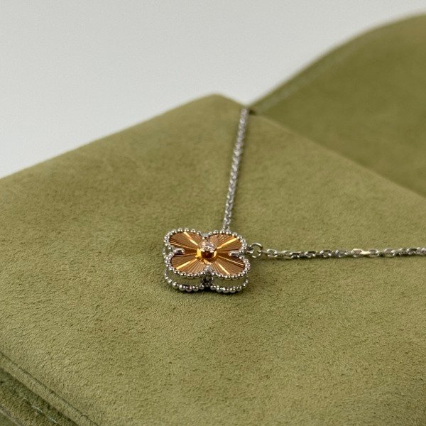 Van Cleef & Arpels (VCA) | 2024 Holiday Pendant Guilloche