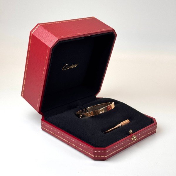 c202603890-cartier-hinged-love-bracelet-classic-2 Cartier | Hinged Love Bracelet Classic