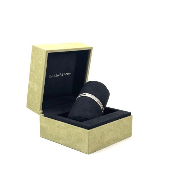 Van Cleef & Arpels (VCA) | Perlee Signature Bracelet