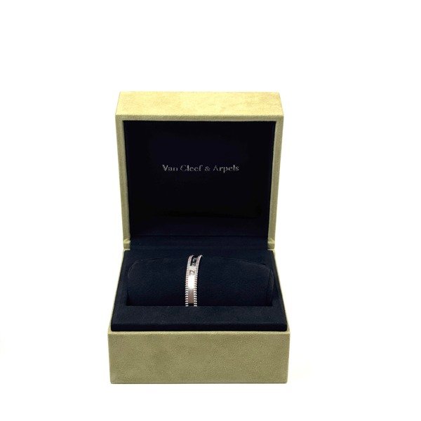 Van Cleef & Arpels (VCA) | Perlee Signature Bracelet
