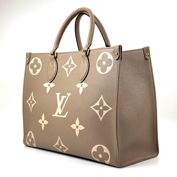 Louis Vuitton (LV) | On The Go MM